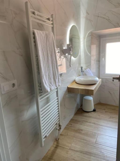 La Casa De La Raval De L'Albages Villa Екстериор снимка